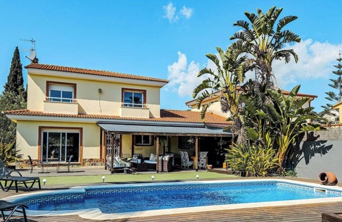 Can Trabal Casa | Spanish Experience, Villa & Pool