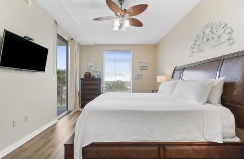 Chandelle First Casa | Spanish Key Unit 101