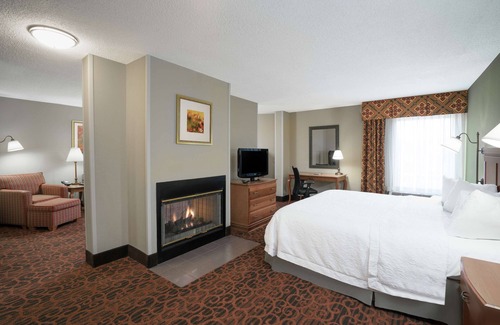 Withrow Hotel | Spark by Hilton Bardstown