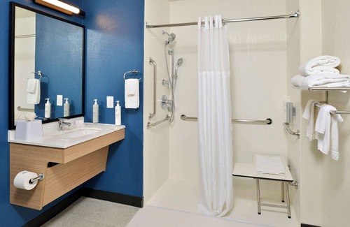 Dallas Hotel | Spark by Hilton Dallas Medical District Love Field