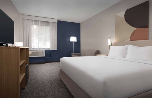 Greenwood Village Hotel | Spark by Hilton Denver Tech Center Greenwood Village