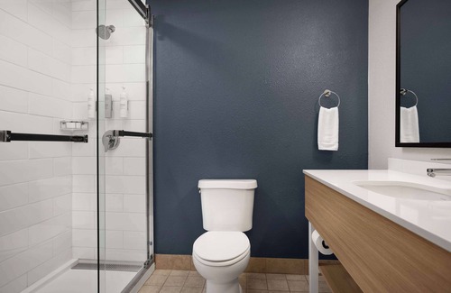 Greenwood Village Hotel | Spark by Hilton Denver Tech Center Greenwood Village