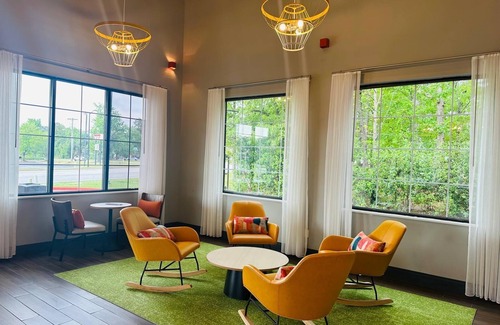 Gwinnett Place Hotel | Spark by Hilton Duluth
