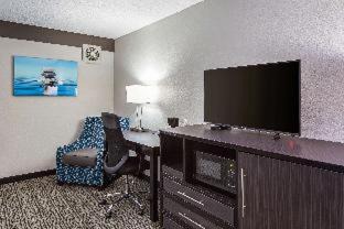 Knoxville Hotel | Spark by Hilton Knoxville North I-75