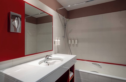 Le Bourg - Gare De Vaise Hotel | Hotel Lyon Ouest