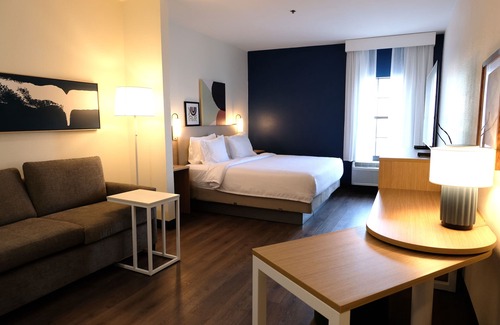 North Little Rock Hotel | Spark by Hilton North Little Rock