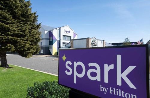 Salt Lake City Hotel | Spark by Hilton Salt Lake City Airport