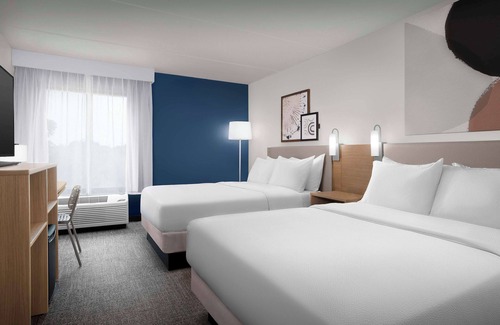 Oak Park - Northwood Hotel | Spark by Hilton San Antonio Airport
