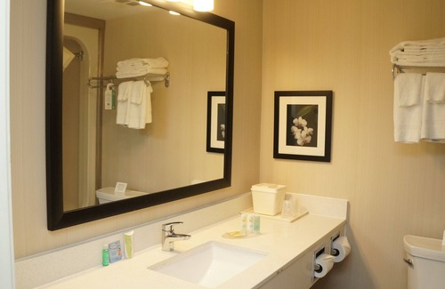 Gateway Hotel | Quality Inn Airport West