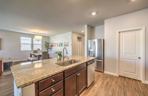Henderson Casa | Sparkling 1-Story Pool & Spa in Inspirada!