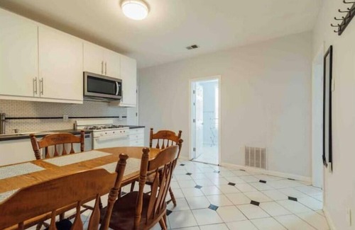 North Ironbound Apartamento | Sparkling 3bdr Newark/Ironbound mins to EWR, walk to PATH