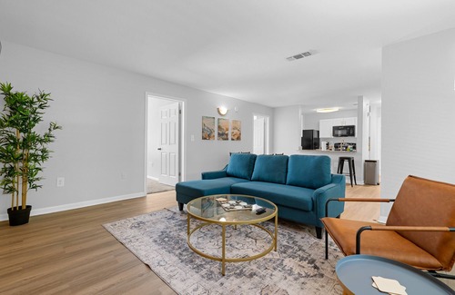 Pleasant Valley Casa | Sparkling 3BR 3BA Home I Free Hot Tub, Pool, Wi-Fi