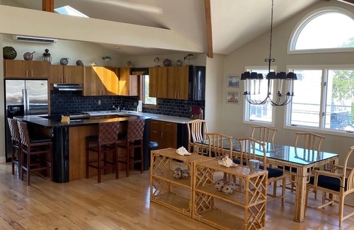 Beach Haven Terrace Casa | Con vista al mar 2 camas tamaño king 2 minutos a pie de la playa Coveted Wow Factor Beach Haven House!