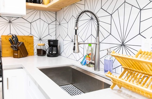 San Onofre Apartamento | Sparkling Clean, Stylish 1-bdrm w/parking - 5 min to hiking & beach!