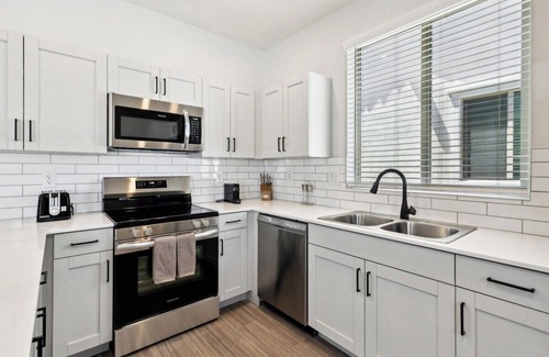 Sundance Casa | Sparkling Modern Home in Canopy w/ Pool,BBQ