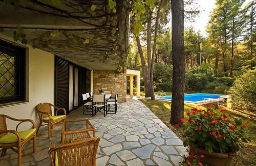 Sane Villa | Sparkling Sani Getaway - Nefeli's Summer Paradise