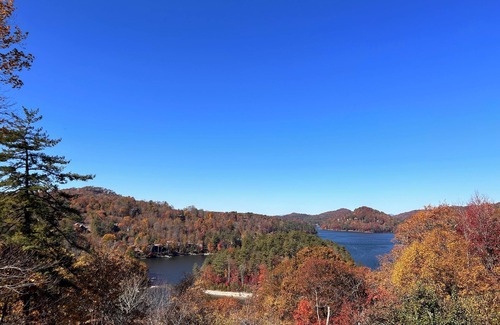 Glenville Apartamento | SPARKLING WATERS RETREAT!! BIG Lake Glenville, lake and mtn views! CLOSE TO TOWN