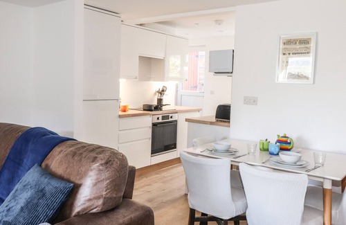 Threlkeld Cabaña | SPARROW COTTAGE, pet friendly, character holiday cottage in Keswick