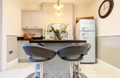 Westbourne Casa | Sparrow Cottage - Westbourne