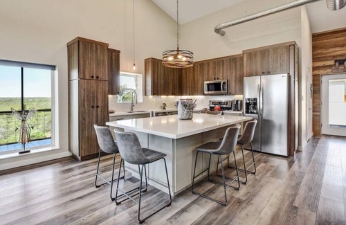 Johnson City Casa | Sparrow Ridge> Unparalleled Sunset Views, Private Texas Hill Country Retreat