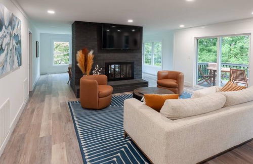 Seneca Casa | Sparrow's Haven