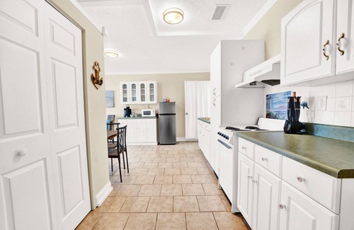 Lynn Haven Casa | Sparrow