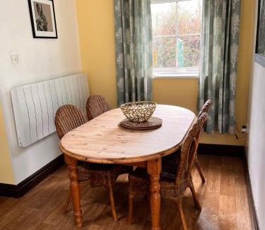 Amroth Casa | Sparrows Nest Holiday Cottage