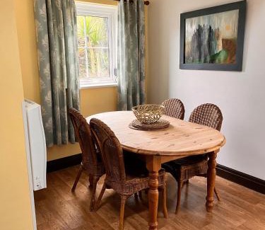 Amroth Casa | Sparrows Nest Holiday Cottage