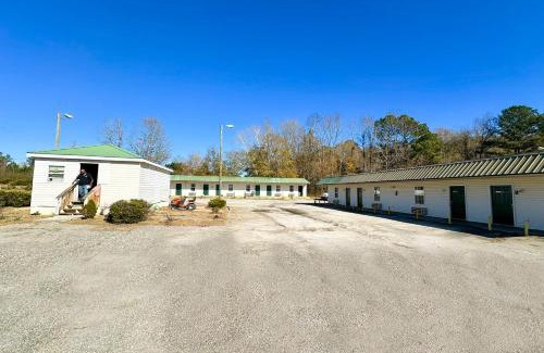 Sparta Hotel | Sparta Seven Motel By OYO near Milledgeville