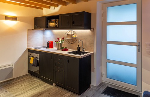 Pezarches Casa | Suite SPAtio - Jacuzzi privado - 20 minutos Disneyland PARIS