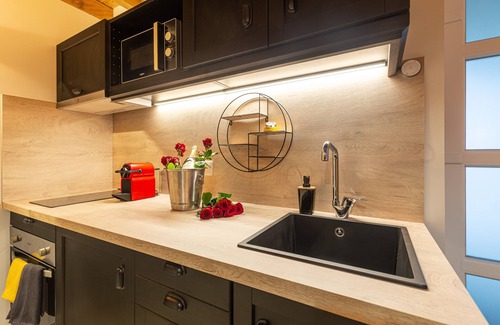 Pezarches Casa | Suite SPAtio - Jacuzzi privado - 20 minutos Disneyland PARIS