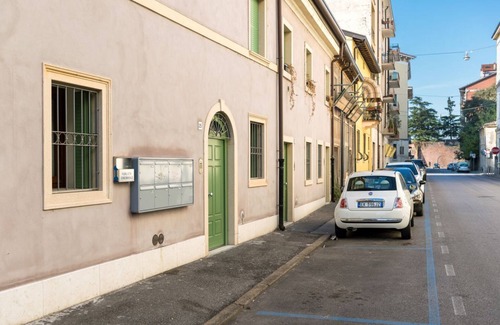 San Zeno Apartamento | Dimora San Zeno 5 - Apartamento moderno y confortable cerca de la Basílica de San Zeno