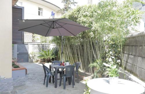 Massa Apartamento | Spazioso appartamento con Giardino a Parcheggio Gratuito