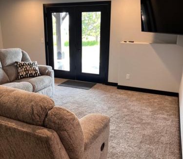 Spearfish Casa | Spearfish spacious home, exit 17, 10 miles to Sturgis Deadwood Spearfish