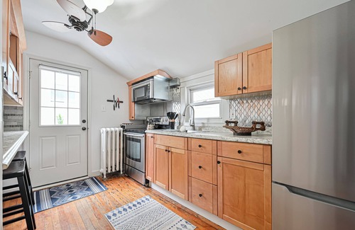 Ventnor City Apartamento | Special Beach Cottage w/ Deck