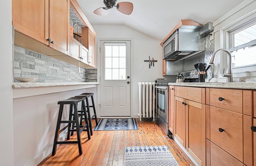 Ventnor City Apartamento | Special Beach Cottage w/ Deck