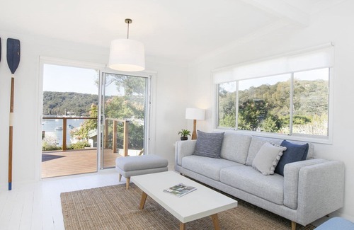 Hardys Bay Casa | Sunny Bayviews @ Killcare