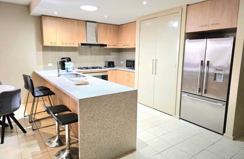 Williams Landing Casa | Specious ex-display 5 BDR house,upto 15 guests - Williams Landing