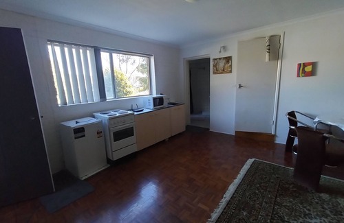 Garran Apartamento | Specious studio next to the Canberra Hospital