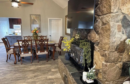 Citrus Heights Casa | Spectactular Design and Charm