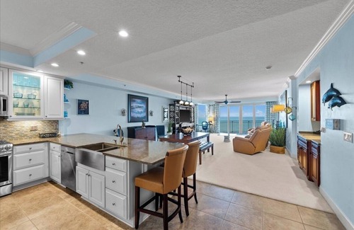 Bridgeport Heights Condominio | Spectacular Large Beachfront 3BR/3B 8th FL Condo w/Ocean/River Views & Amenities