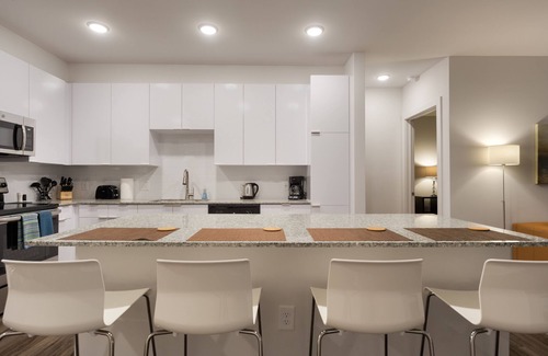 Midtown Apartamento | Spectacular Apartments by BCA Furnished Apts