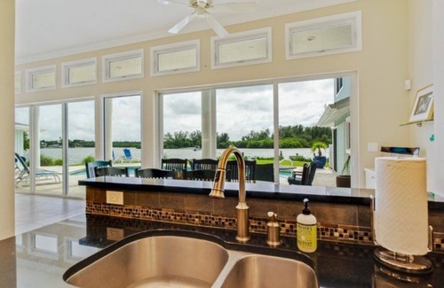 Bay Isle Casa | Spectacular Bay View Home, Gateway to Siesta Key and all of Sarasota