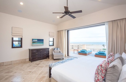 Los Cabos Complejo | SPECTACULAR BEACH FRONT Estate House in a Luxury Golf Resort