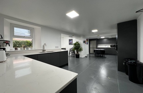 Bude Casa | Spectacular beach front luxury house, sleeps 22+