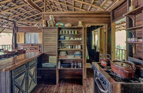Cabo Matapalo Casa | Spectacular beachfront & tropical home with a shared pool, W/D, lanai, hammock