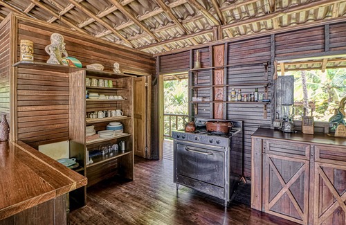 Cabo Matapalo Casa | Spectacular beachfront & tropical home with a shared pool, W/D, lanai, hammock