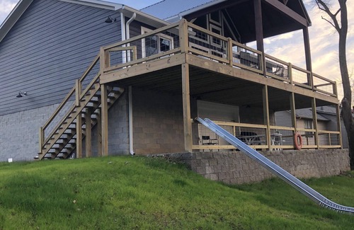 Mountain View Cabina | NUEVA CABINA directamente a orillas del río Blanco!