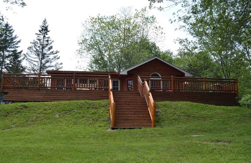Starlight Cabina | Inicio de sesión personalizado de Catskill Mountain Water Front recientemente renovado