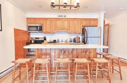 Hunter Casa | SPECTACULAR CATSKILLS 4 BEDROOM VACATION OASIS- Gorgeous Hunter Mountain Views!